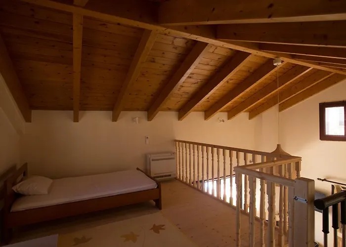 5 Stars Vila Svoronata